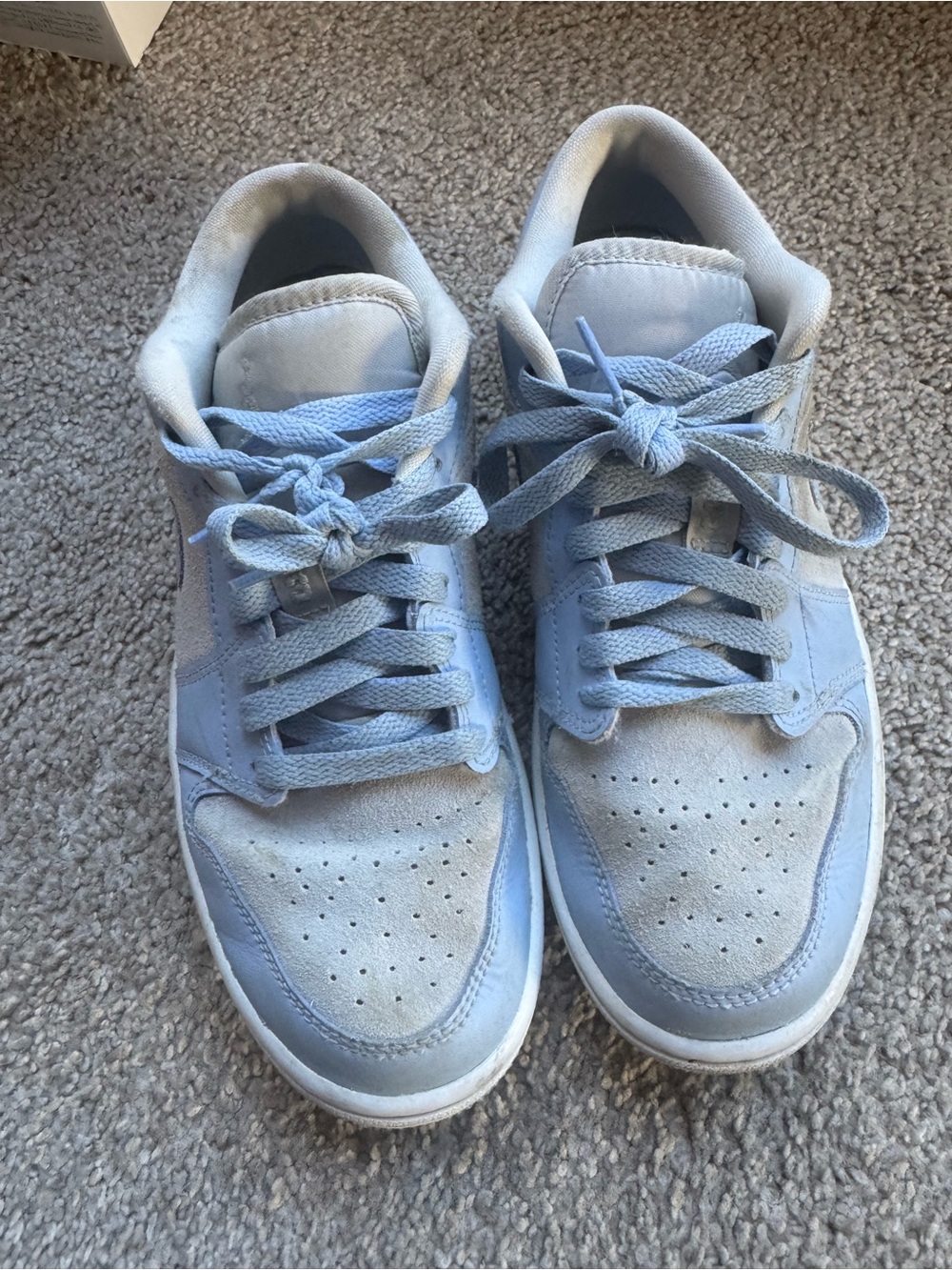 Nike Women’s size 7.5 Carolina Blue Dunks